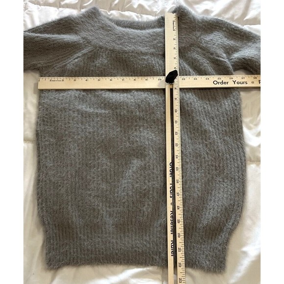 After Market Womens M Pullover Gray Sweater Long Sleeve Ribbed Cozy Fluff Finish - Picture 8 of 8